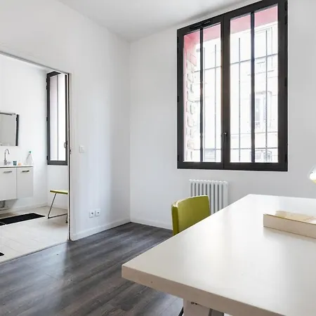 Apartment Tea&chill - Nice Triplex Loft - With Garden Montreuil (Seine-Saint-Denis)